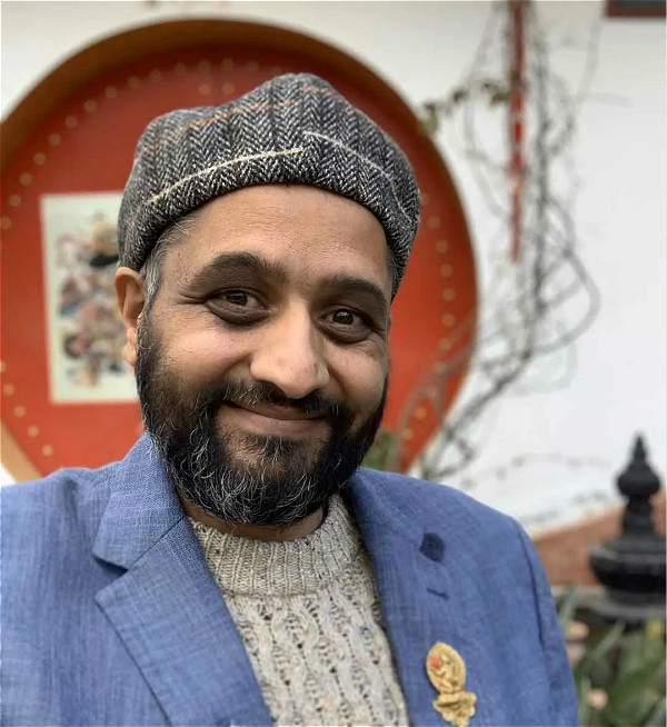 1585221723758078748.jpg 尼泊尔当代媒体和研究中心总经理凯兰·高塔姆_meitu_4.jpg