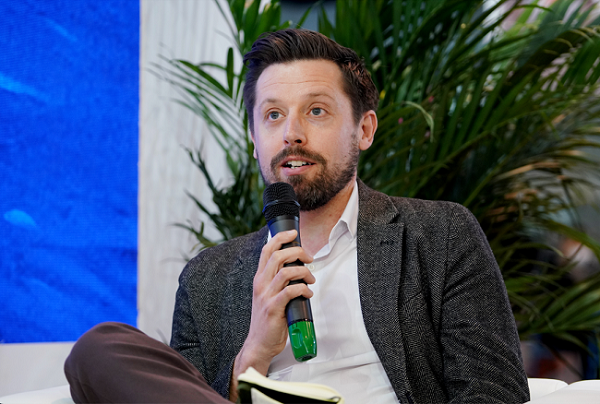 翻译家大卫·海森姆（Dave Haysom）.png